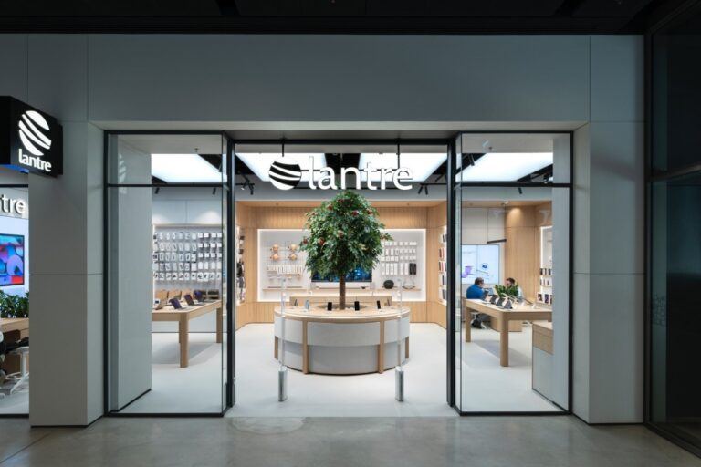 ポーランドのラントレワイヤレス店の外観